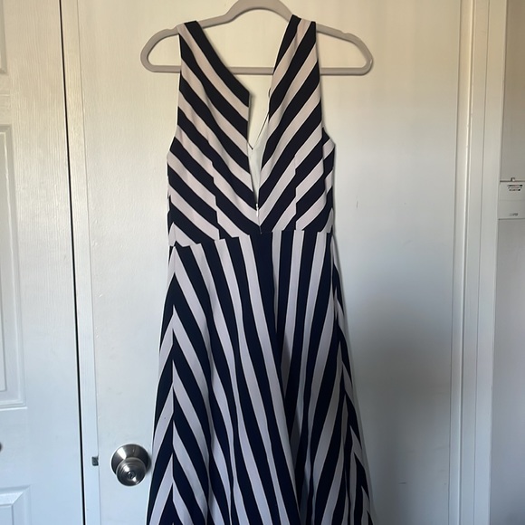Ann Taylor striped midi dress - Picture 4 of 5